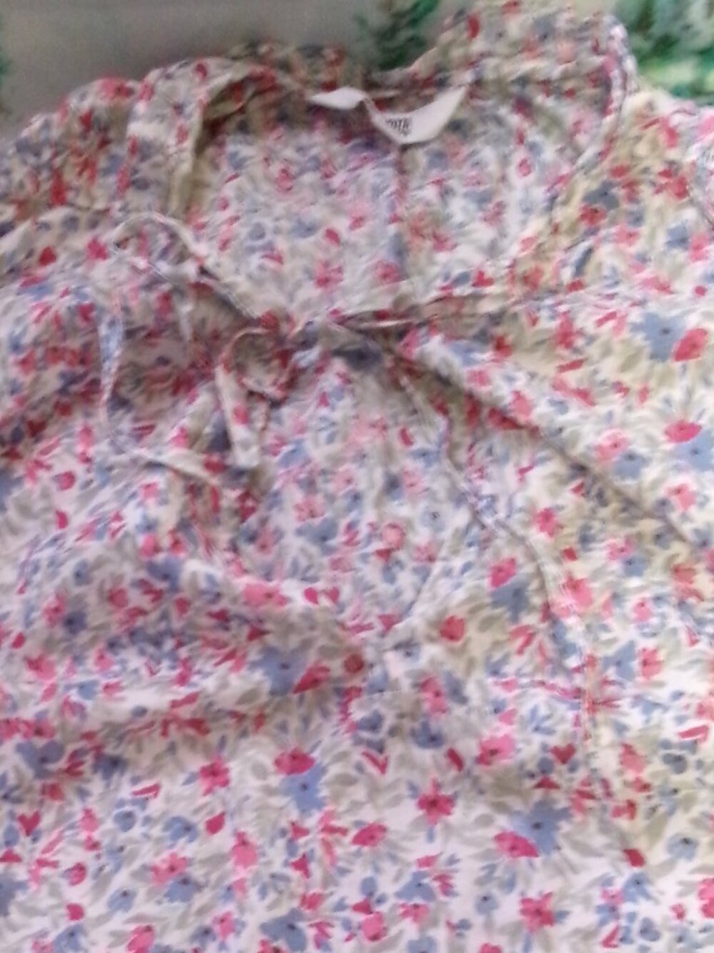 NWT BB Dakota Steve Madden XXL Floral Ruffle Sleeve. Tie Front Top - Picture 3 of 7